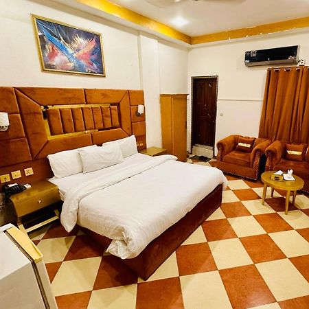 Fiesta Inn Hotel & Resorts 木尔坦 外观 照片