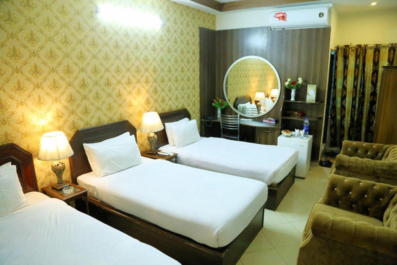 Fiesta Inn Hotel & Resorts 木尔坦 外观 照片