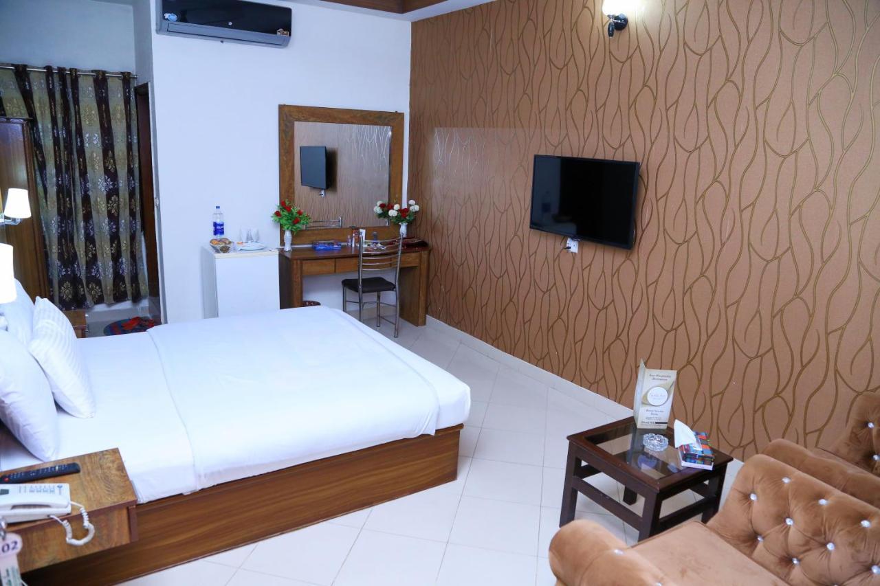 Fiesta Inn Hotel & Resorts 木尔坦 外观 照片