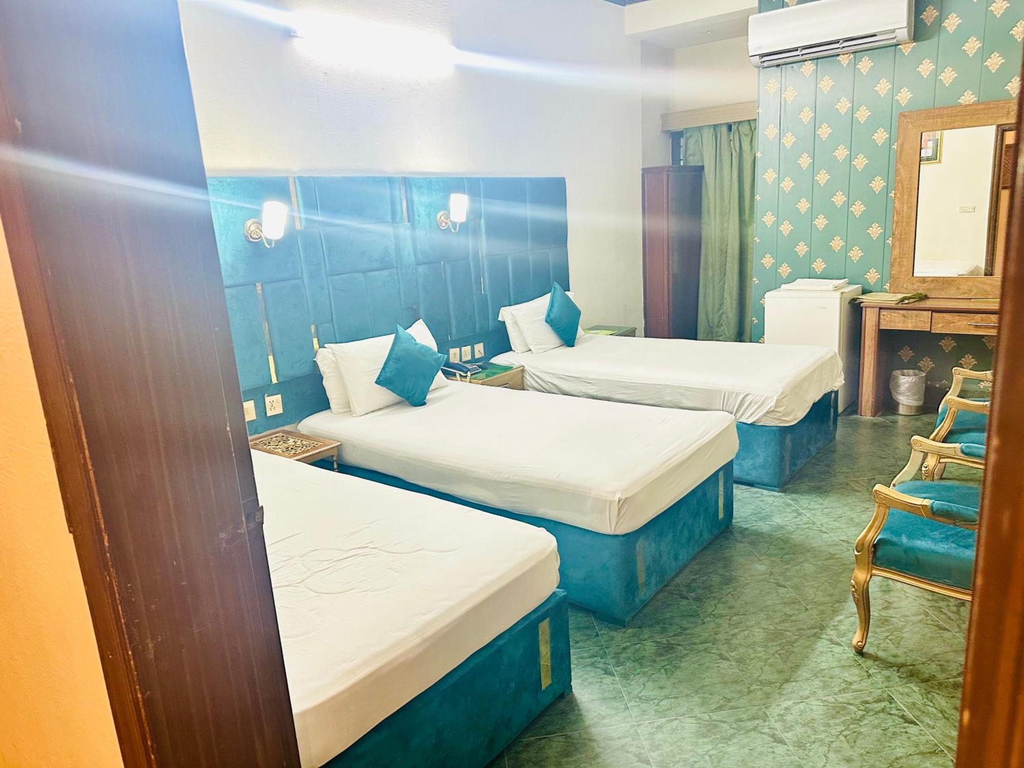Fiesta Inn Hotel & Resorts 木尔坦 外观 照片