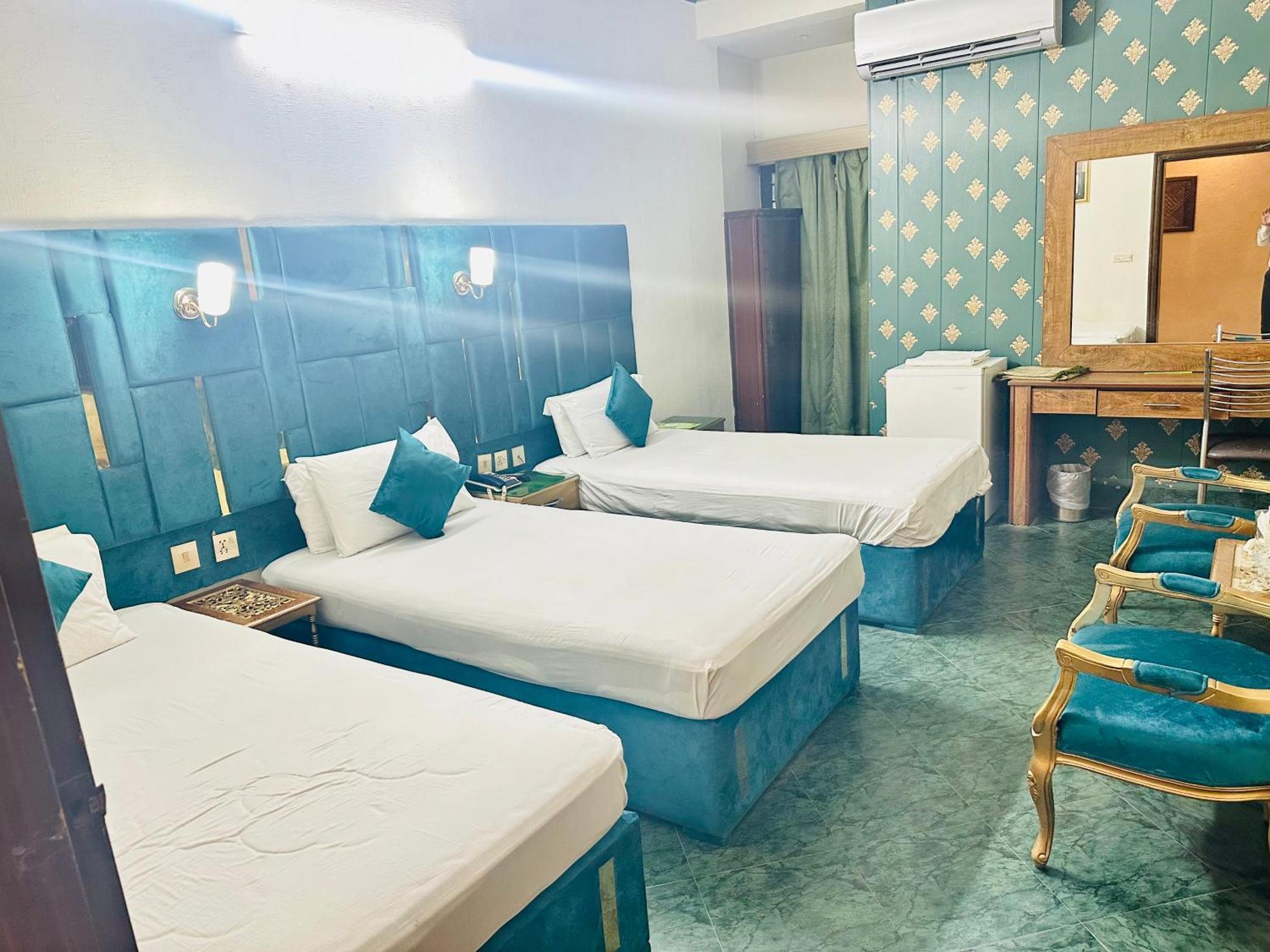 Fiesta Inn Hotel & Resorts 木尔坦 外观 照片