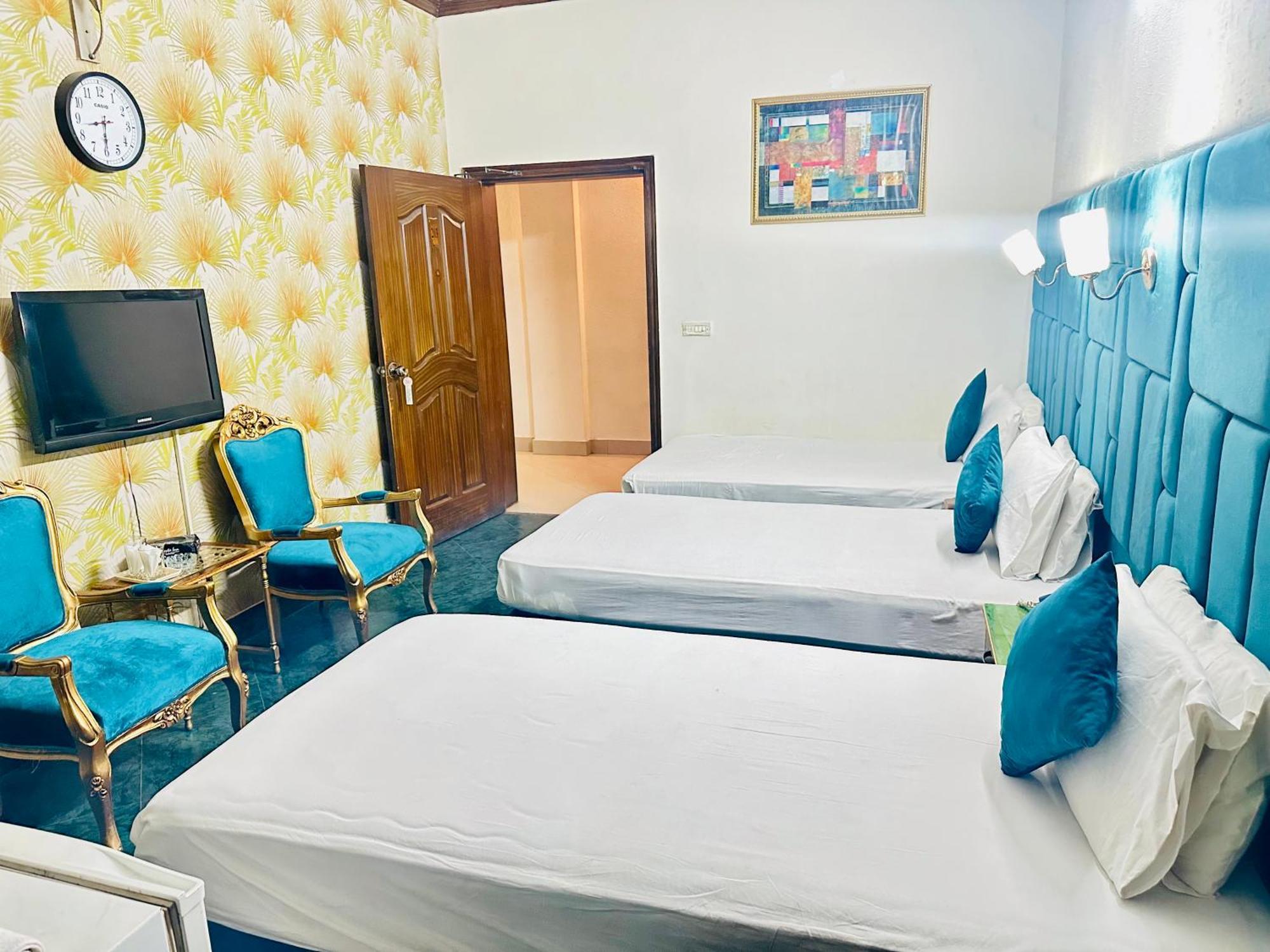 Fiesta Inn Hotel & Resorts 木尔坦 外观 照片