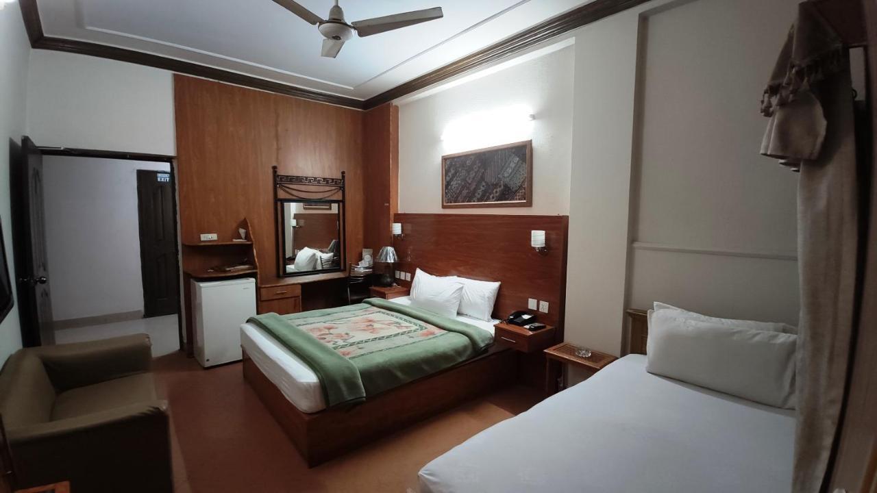 Fiesta Inn Hotel & Resorts 木尔坦 外观 照片