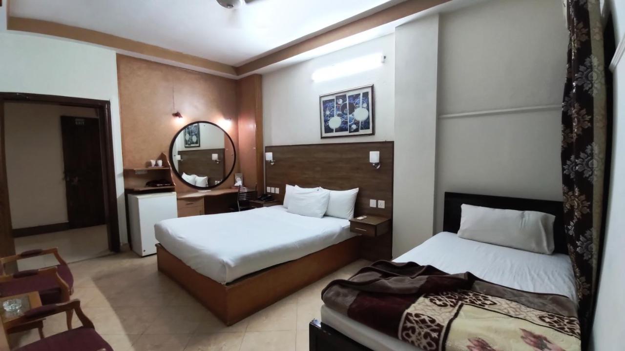 Fiesta Inn Hotel & Resorts 木尔坦 外观 照片